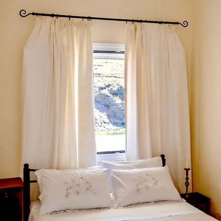 Hotel Elefthia Syros - Luxury & *