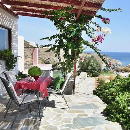 Elefthia Syros - Luxury & * Mégas Yialós-Nítes